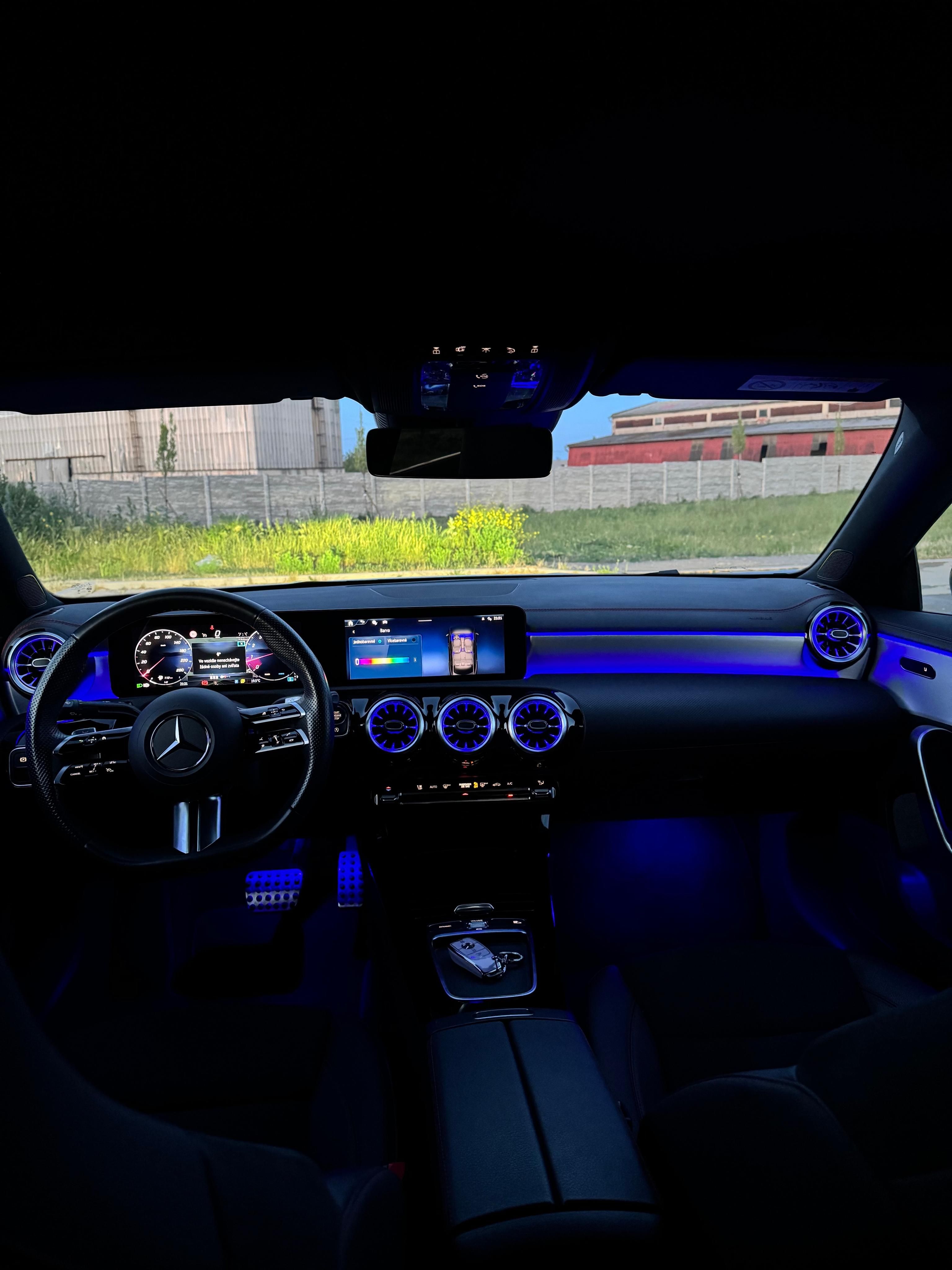 Mercedes-Benz CLA, 180 AMG - Look 45 AMG - fotka 6