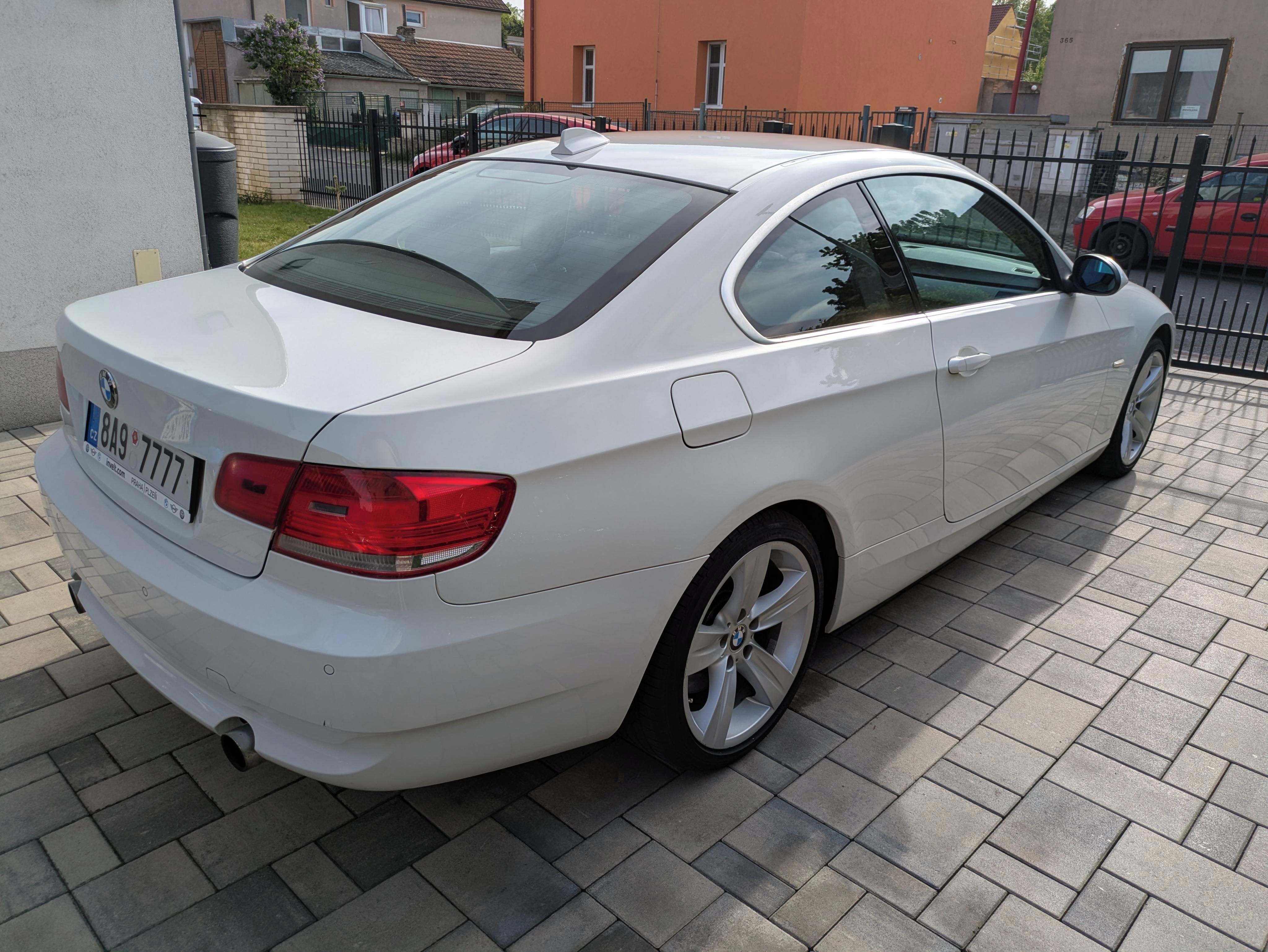 BMW Řada 3, BMW E92 335ix (N54, 225 kW) - fotka 4