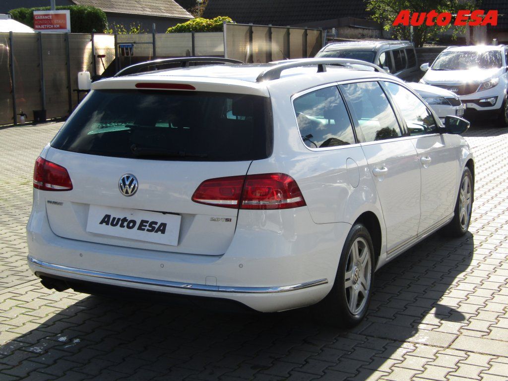 Volkswagen Passat, 2.0 TSi,autoAC - fotka 4