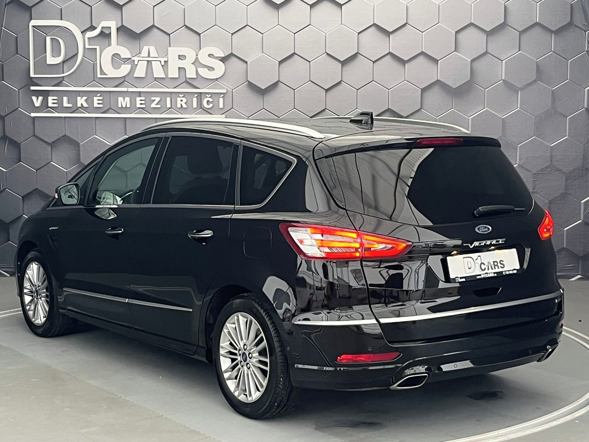 Ford S-MAX, 2.5 Duratec  FHEV VIGNALE - fotka 2
