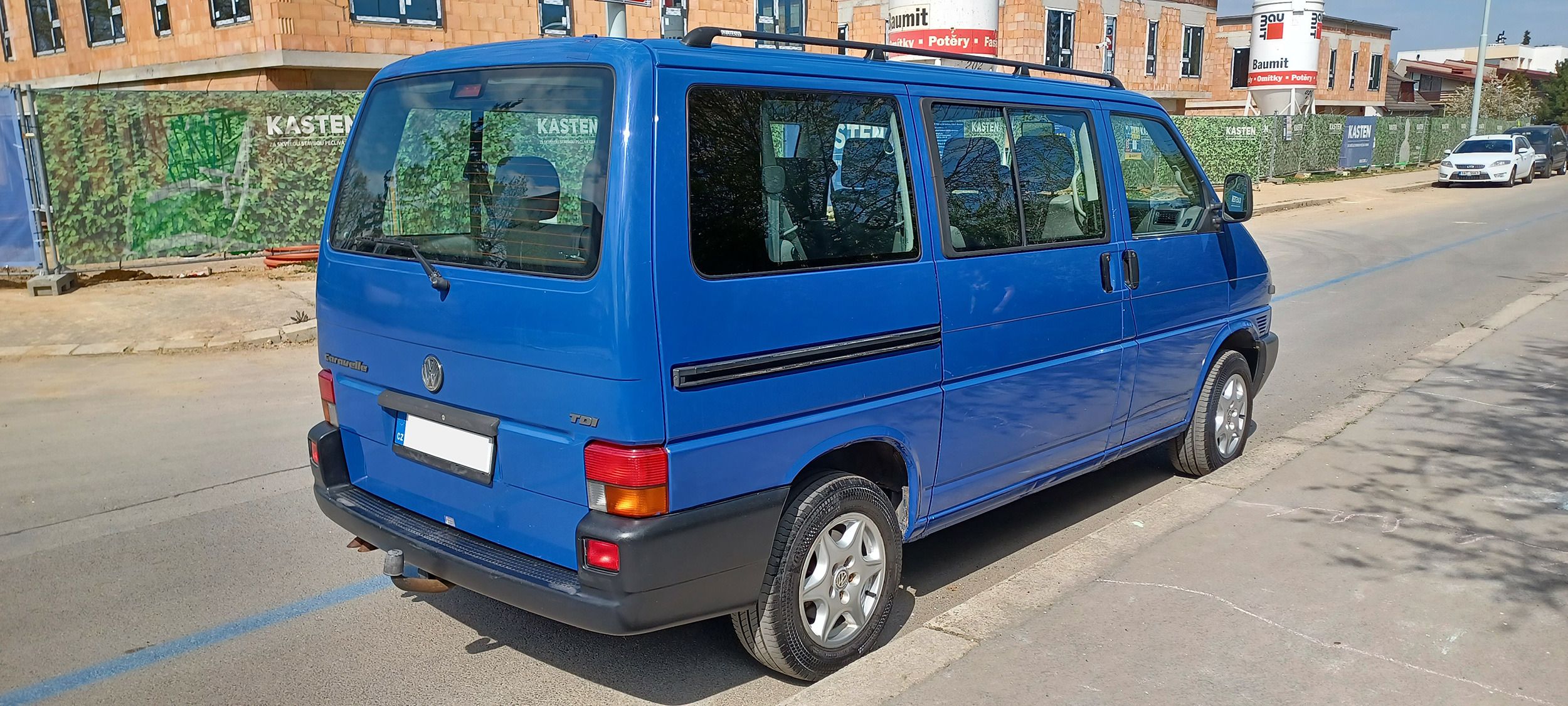 Volkswagen Caravelle, 75 kW 9 míst - fotka 5