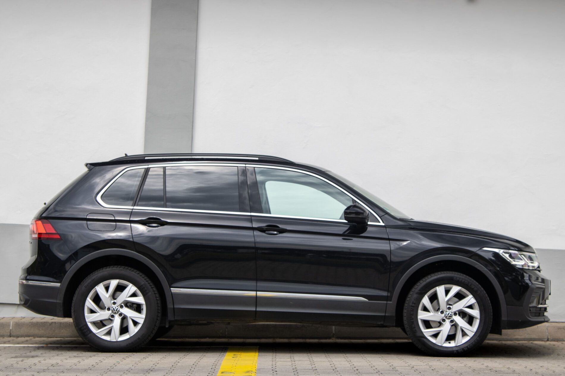 Volkswagen Tiguan - fotka 4