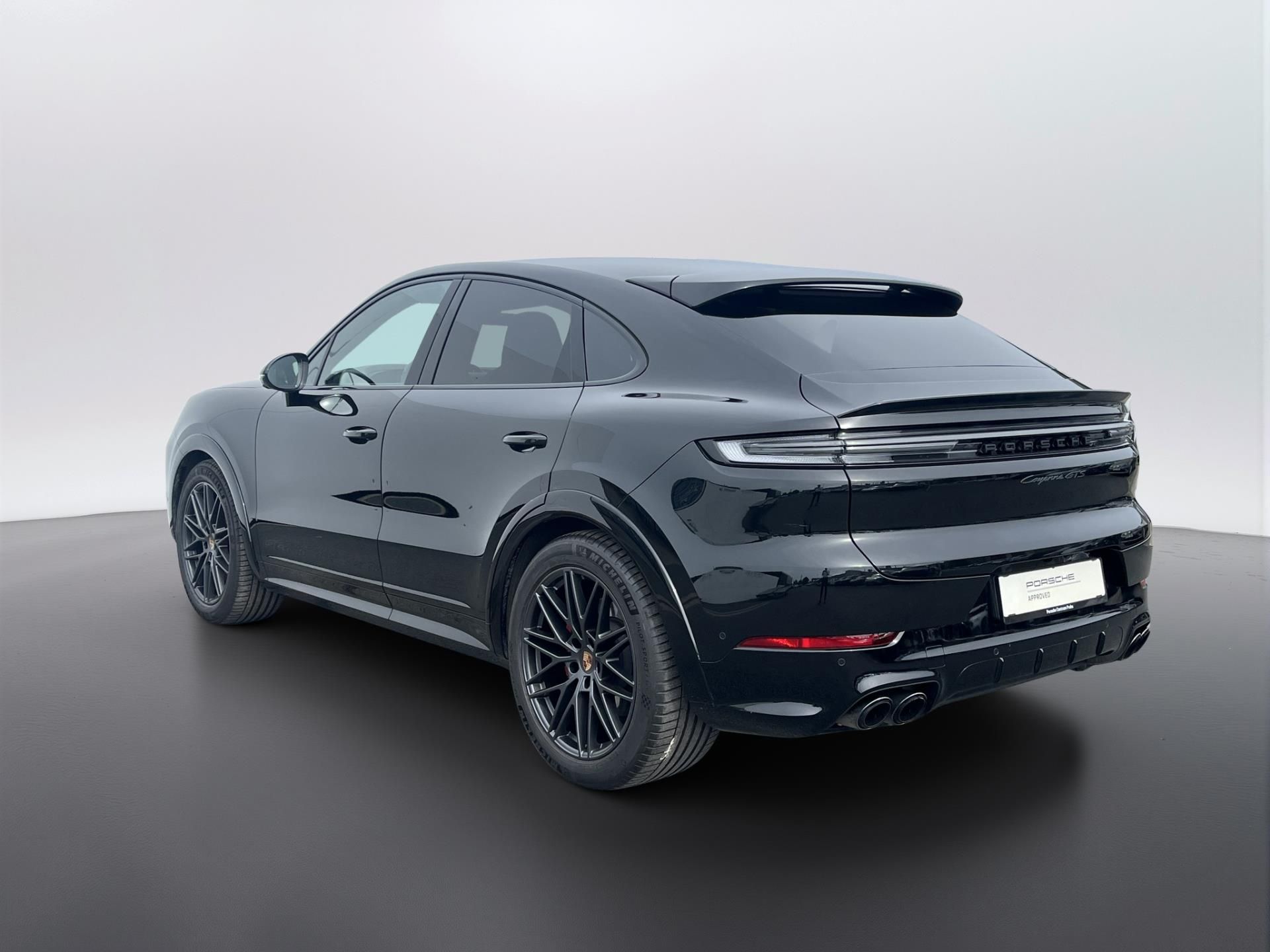 Porsche Cayenne, GTS - fotka 3