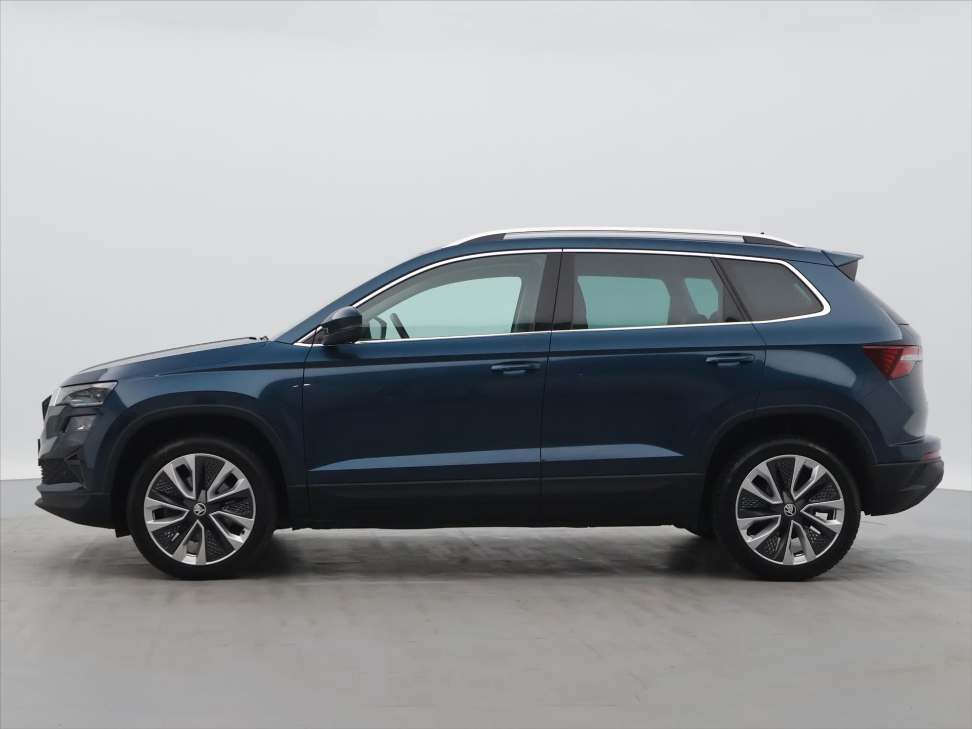 Škoda Karoq, 1,5 TSI 110kW DSG Matrix DPH - fotka 4