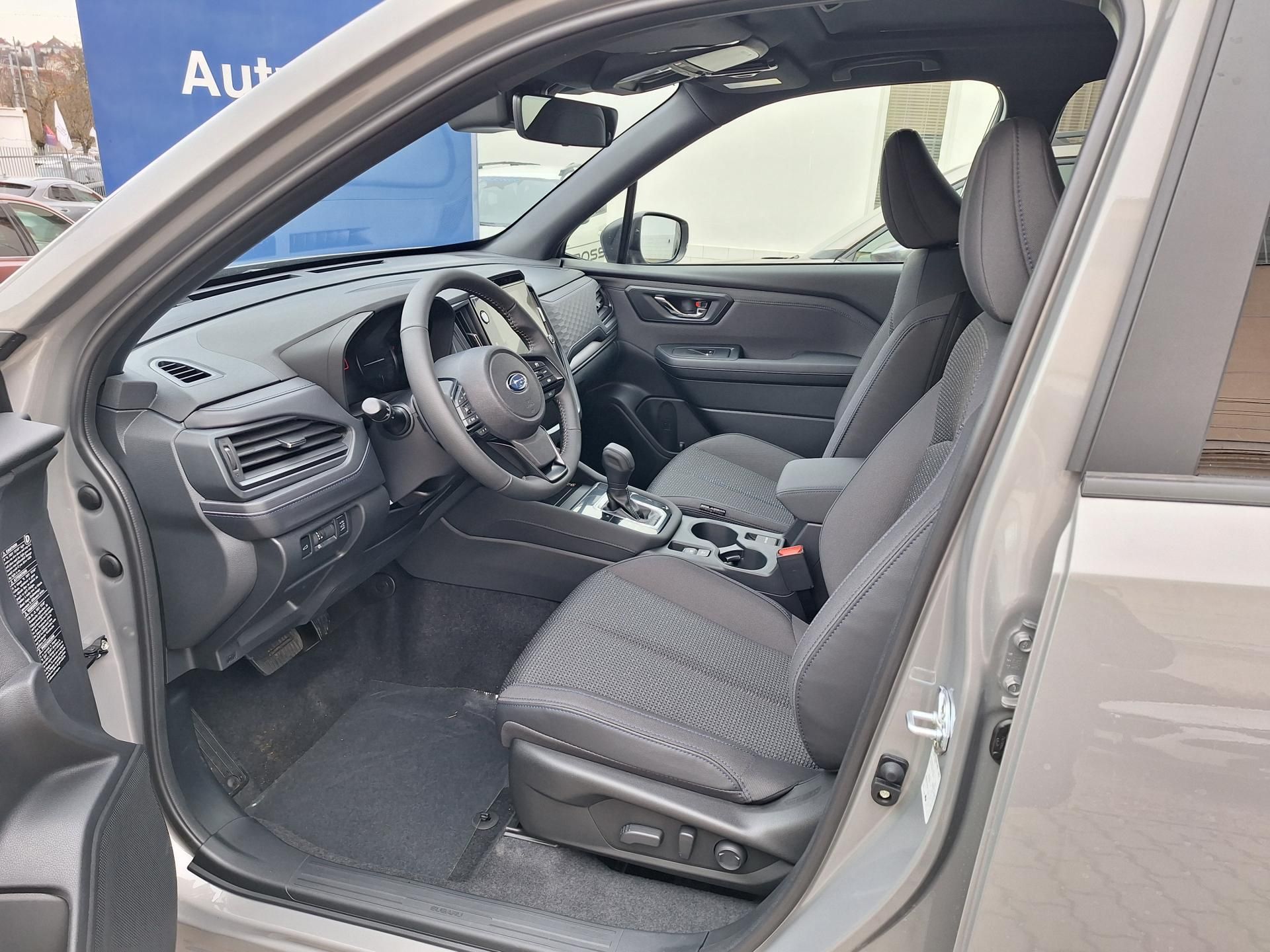 Subaru Forester, Comfort s NAVI -100.000 Kč - fotka 6