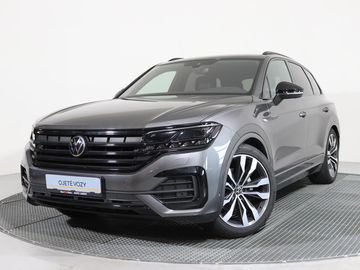 R-LINE V6 3,0TDI 4MOTION/TAŽNÉ
