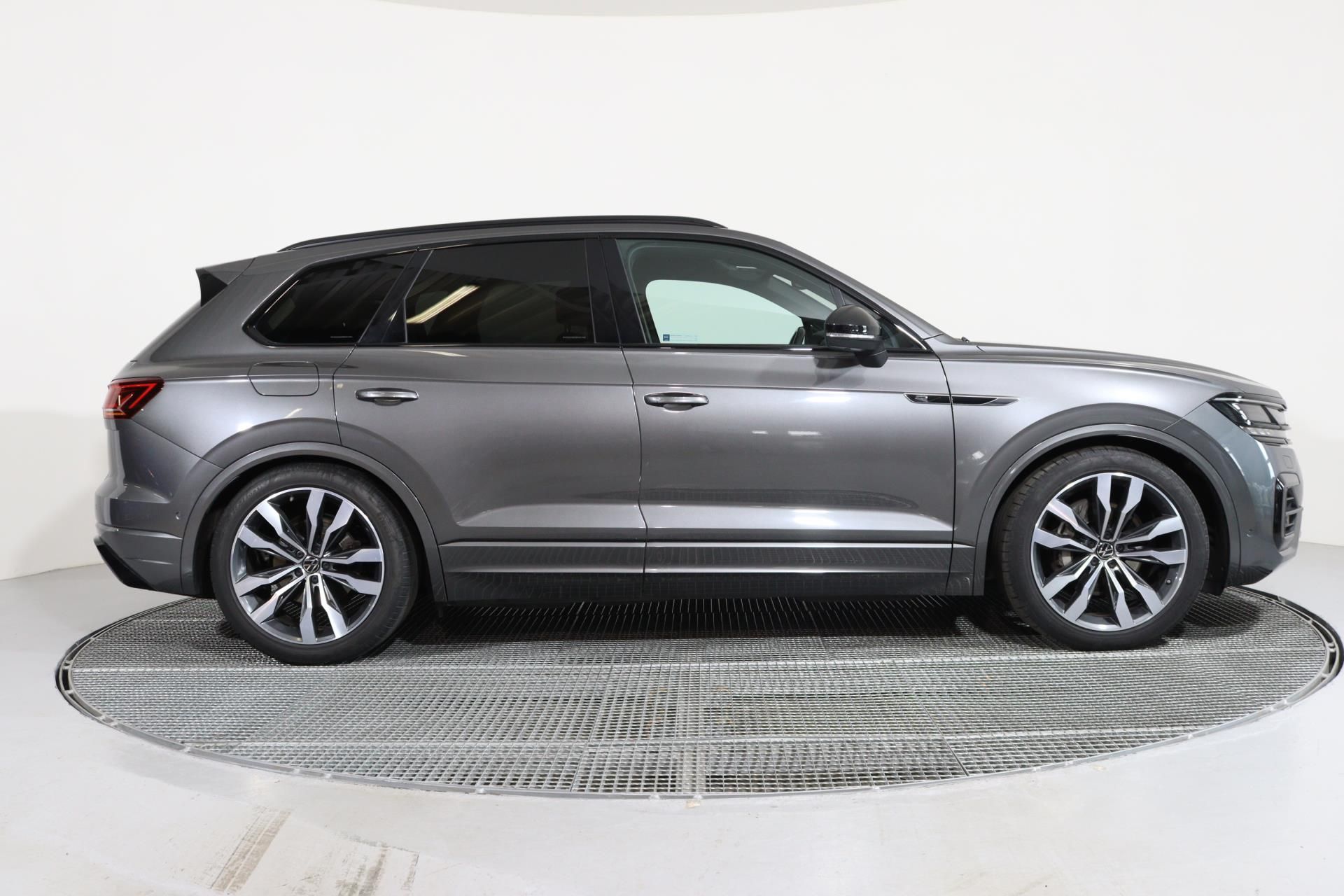 Volkswagen Touareg, R-LINE V6 3,0TDI 4MOTION/TAŽNÉ - fotka 3