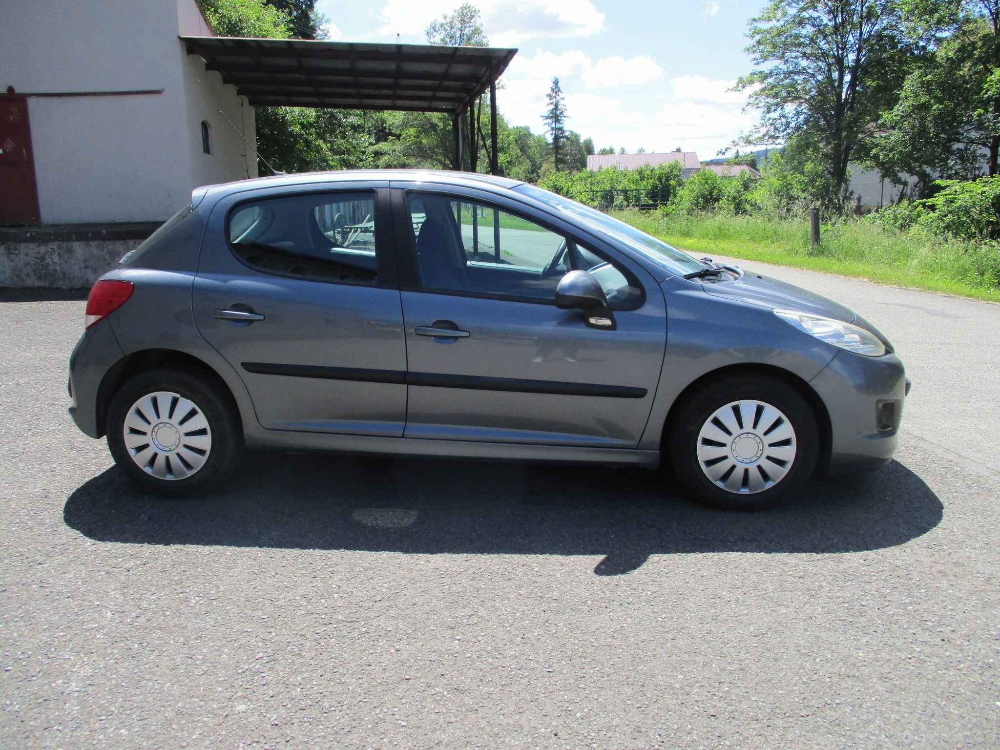 Peugeot 207, 1.4 i - po servise - fotka 6