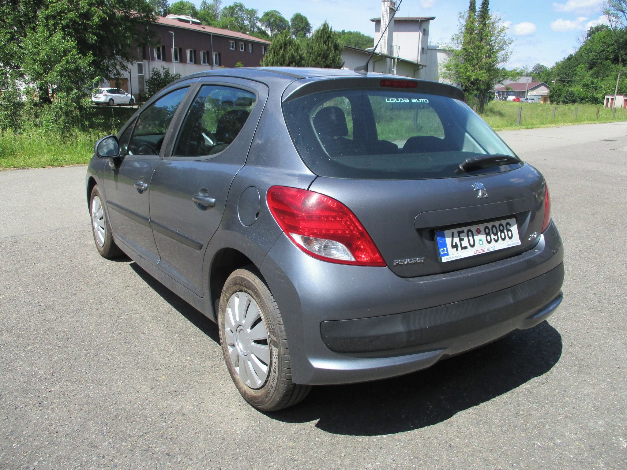 Peugeot 207, 1.4 i - po servise - fotka 3