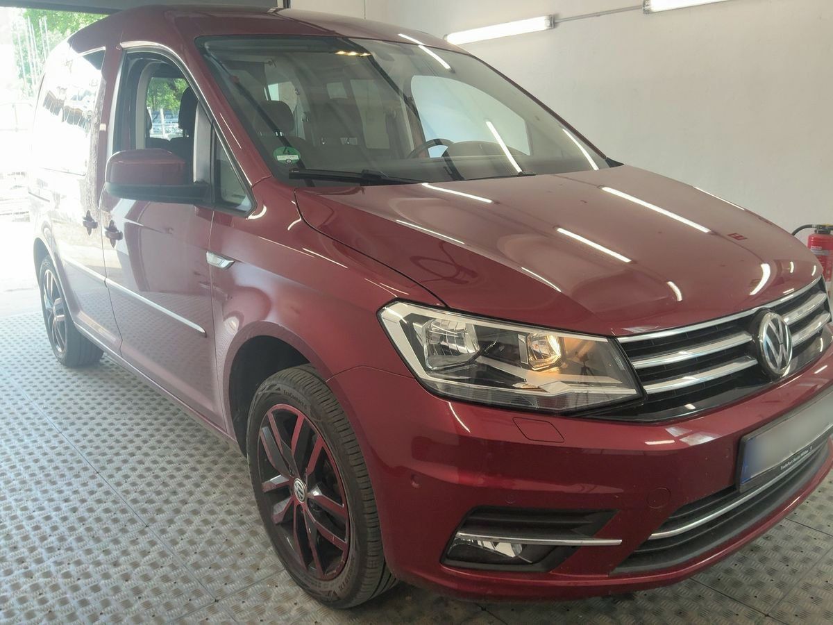 Volkswagen Caddy, 1.4Tsi 92KW VYHŘ. SED. TOPstav