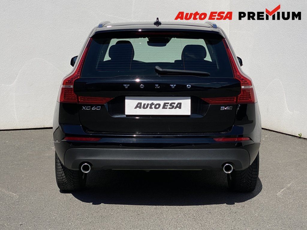 Volvo XC60, 2.0 D 4x4,ČR,servis.kniha - fotka 5