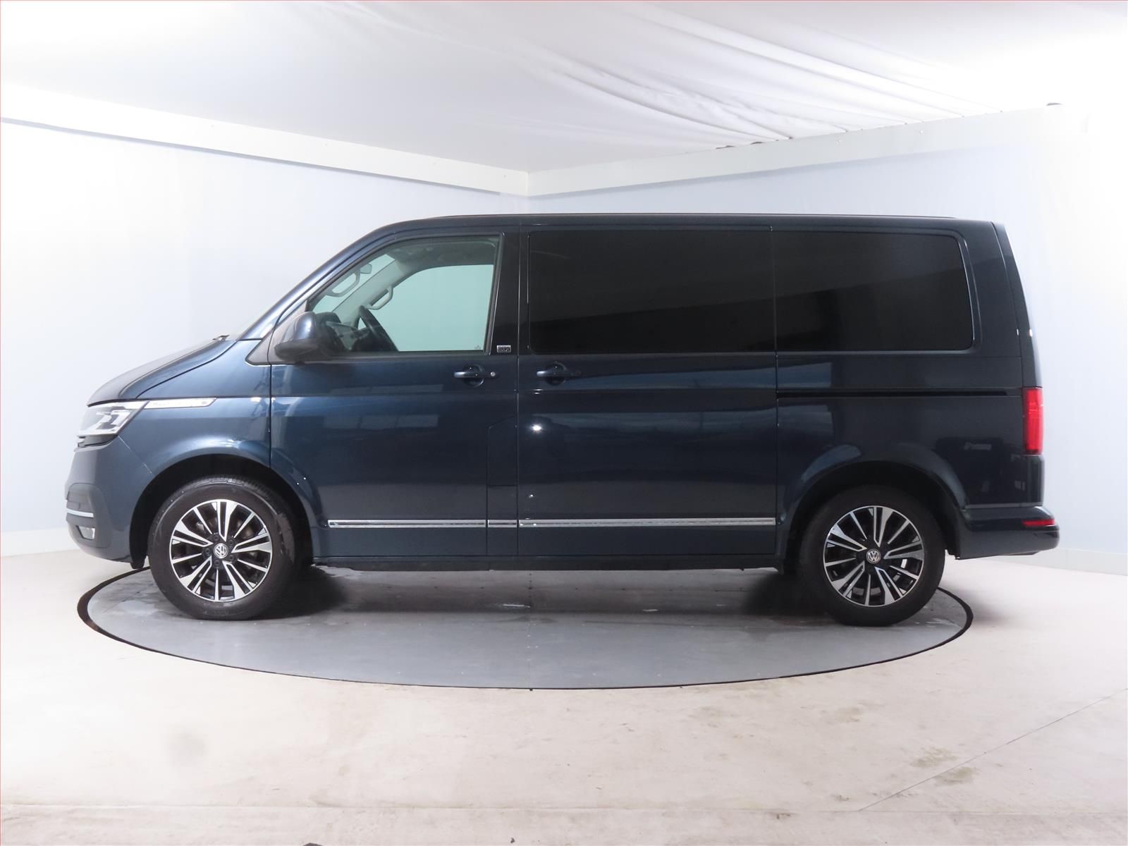 Volkswagen Multivan, 2.0 TDI, Generation SIX, Klima - fotka 3