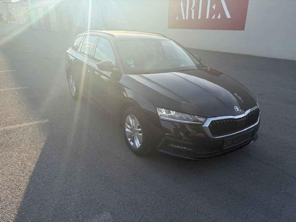 Škoda Octavia, 1.0 TSI Business Edition - fotka 3