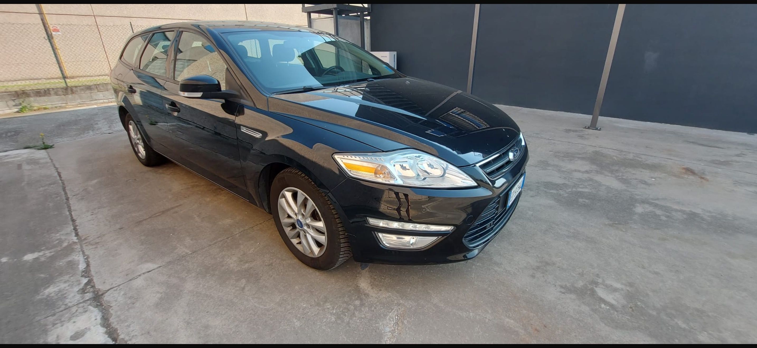 Ford Mondeo, Combi 2,0 TDCi 120 kw.2013.Top - fotka 2