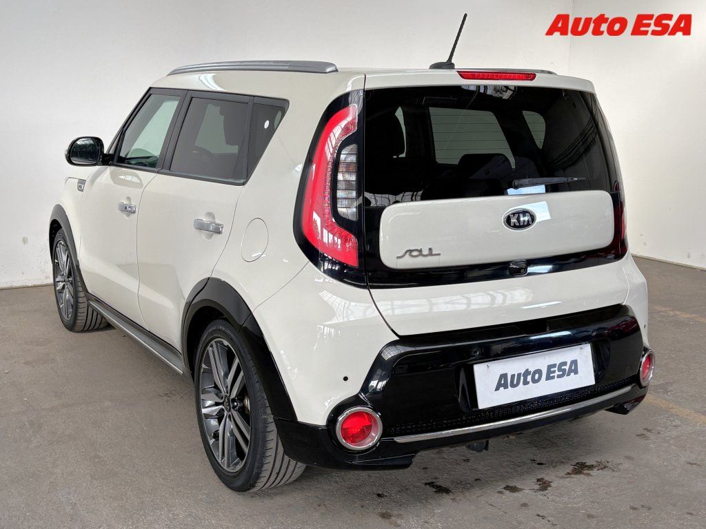 Kia Soul, 1.6i,Spirit - fotka 6