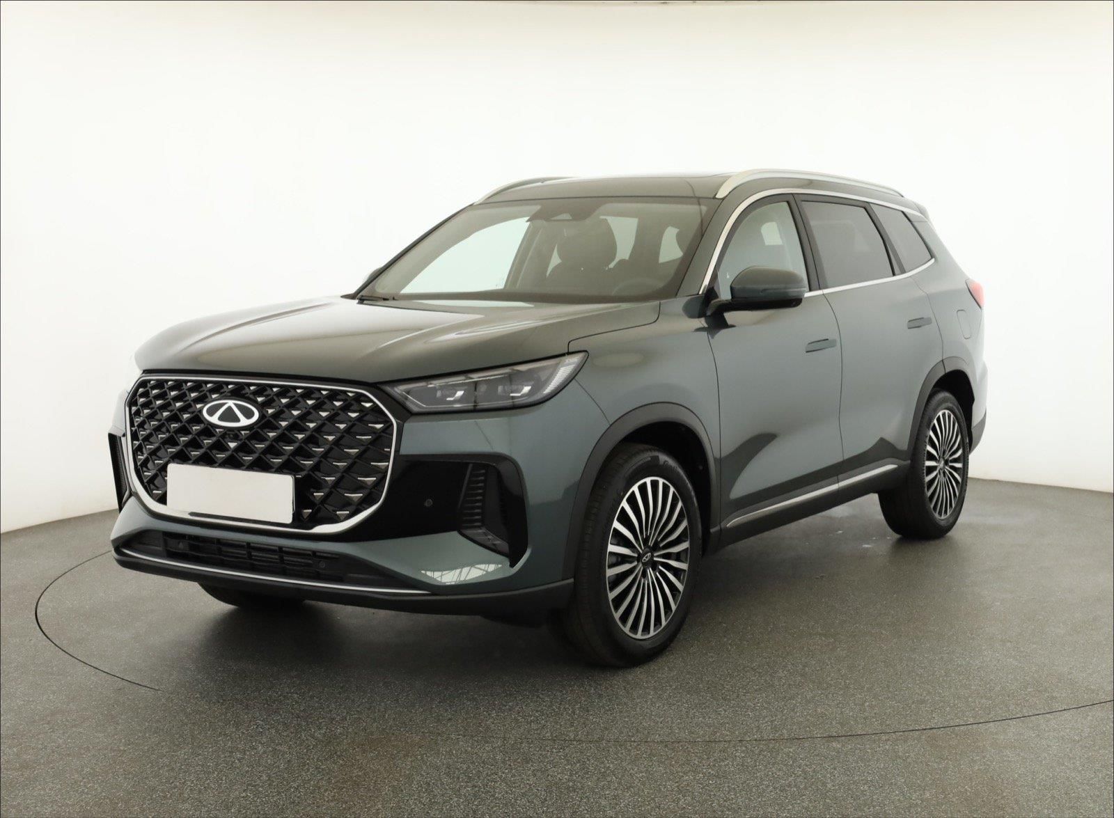 Chery Tiggo 8, 1.6 TGDI, UNIQUE, Ad. tempomat - fotka 2