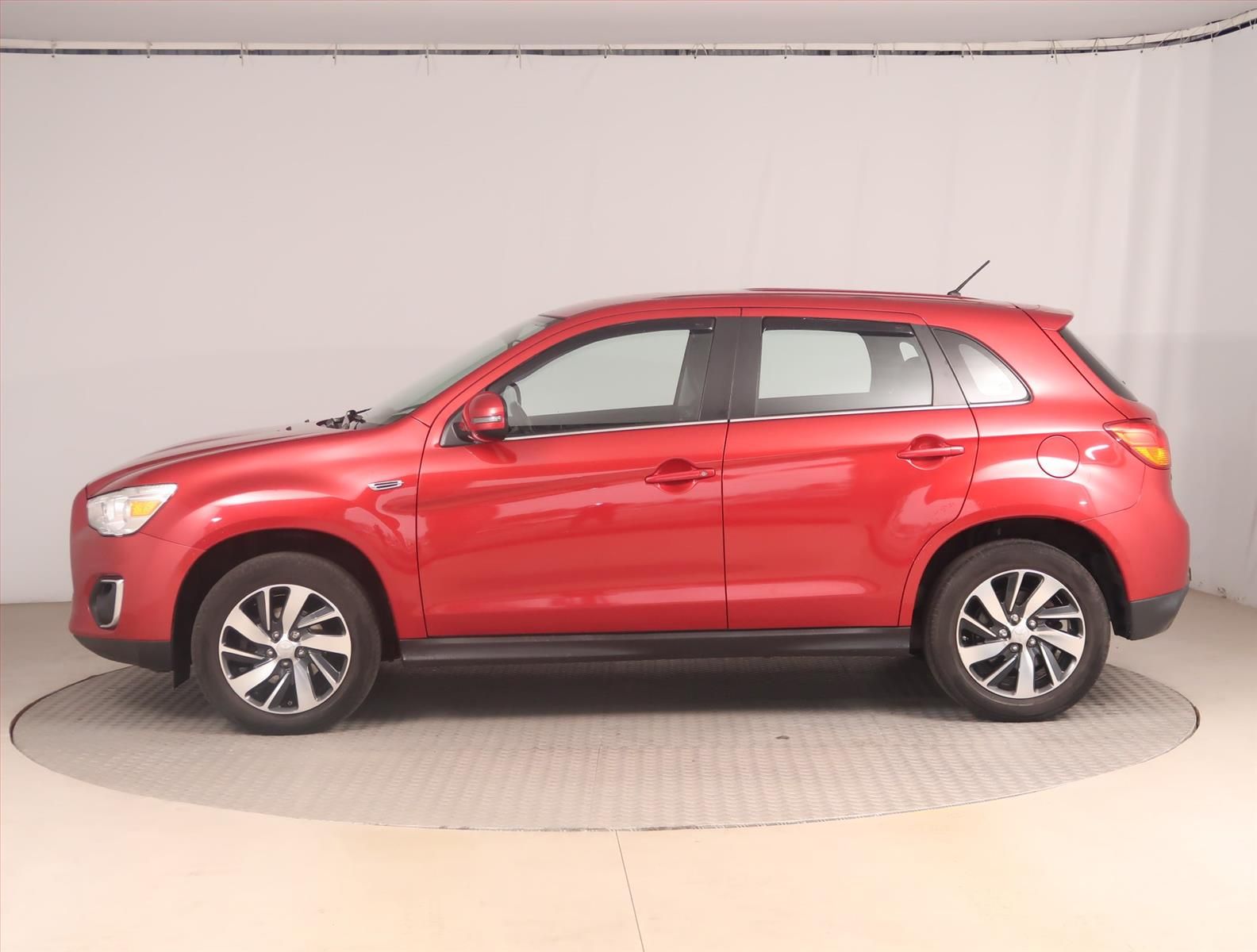 Mitsubishi ASX, 1.8 DI-D MIVEC, Intense - fotka 3
