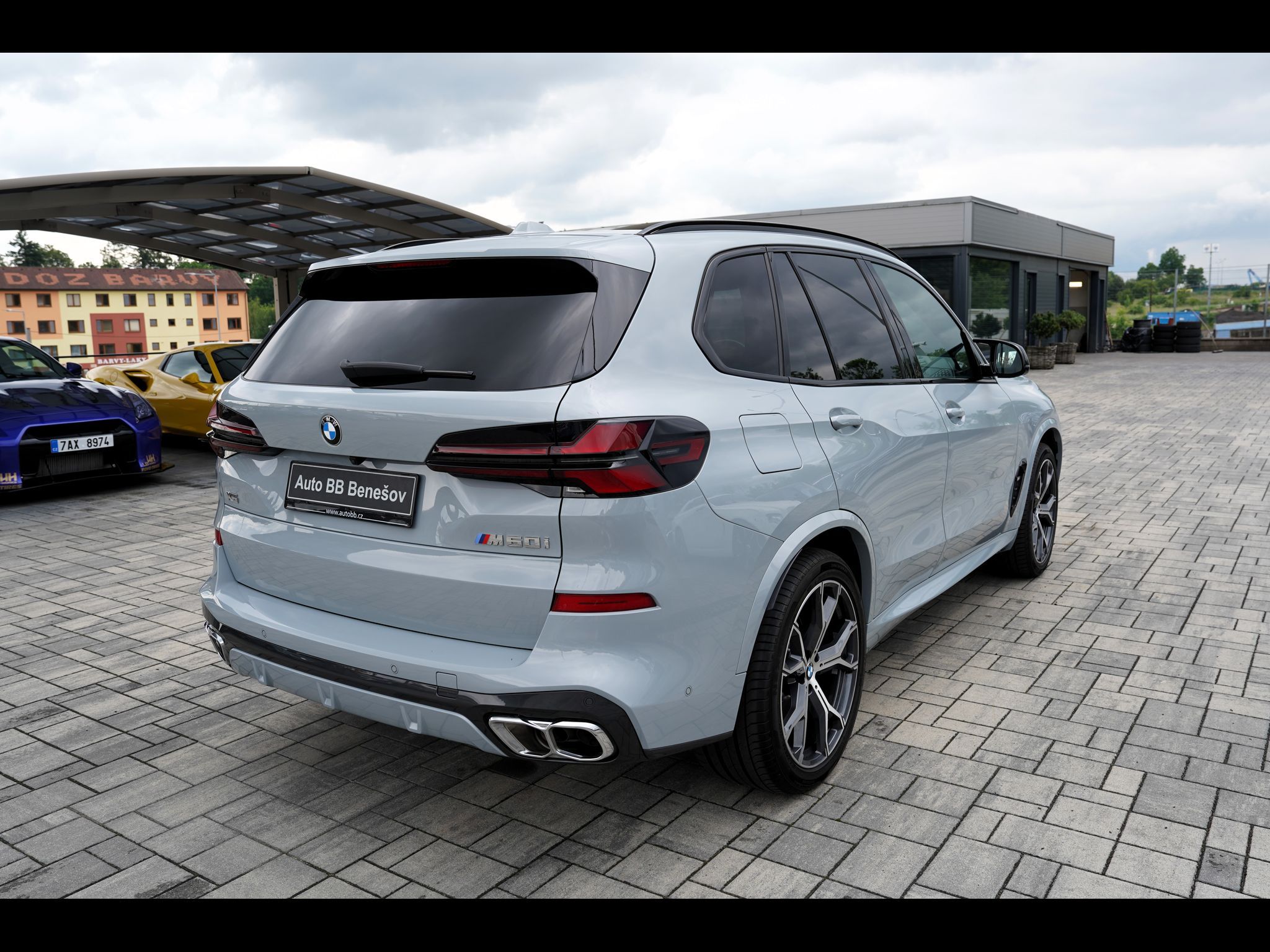 BMW X5, M60i xDrive/AT9/21"/530 PS - fotka 6