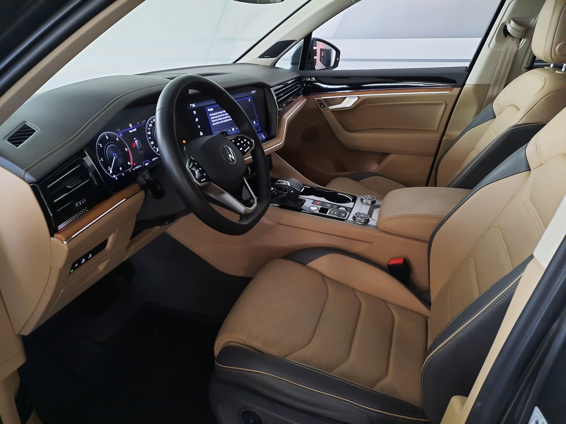 Volkswagen Touareg, 3.0 TDI 4Motion (210kW286k) Ti - fotka 6