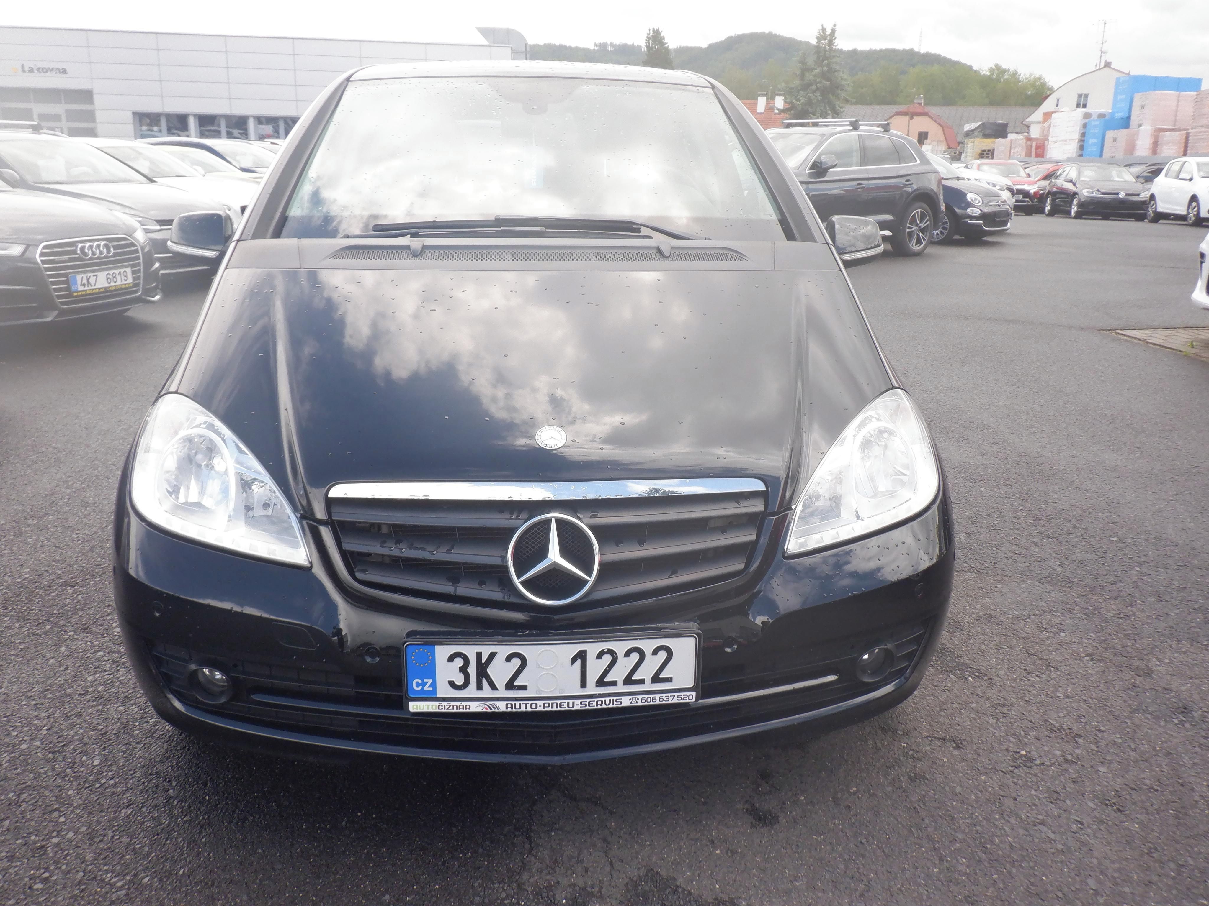 Mercedes-Benz Třídy A, 1.5i 70kW Automat!!! - fotka 2