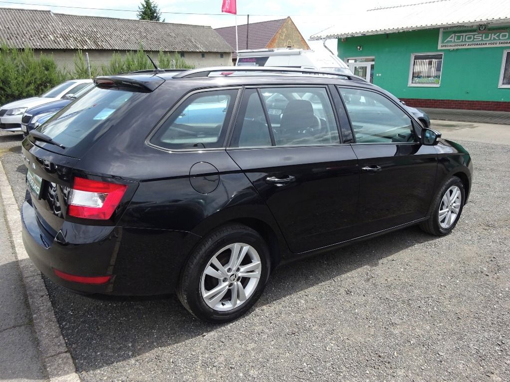 Škoda Fabia, COMBI III FC 1,0 TSI - 2021 - fotka 4