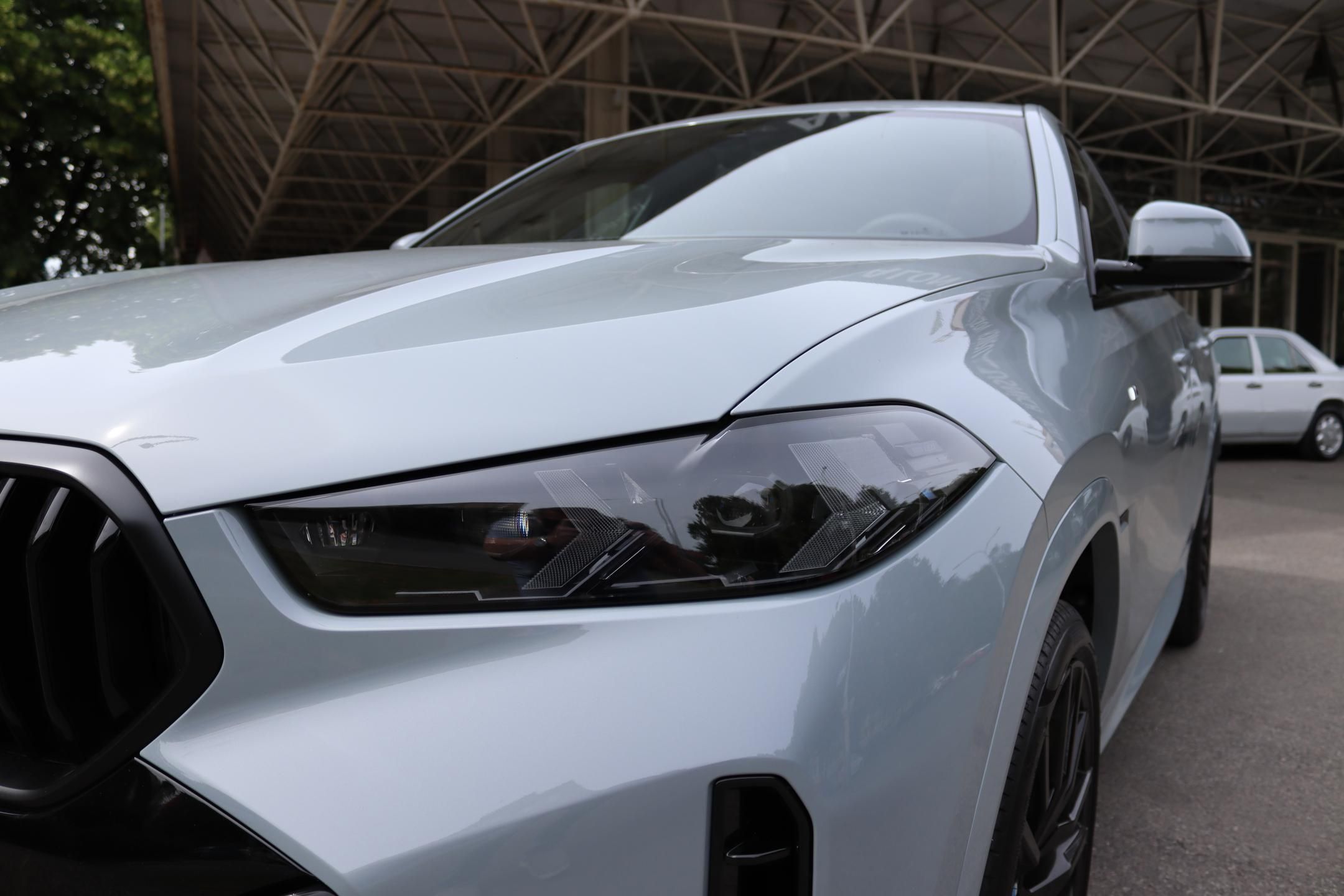 BMW X6, XDRIVE 40i G06 M-SPORT 280kW - fotka 3