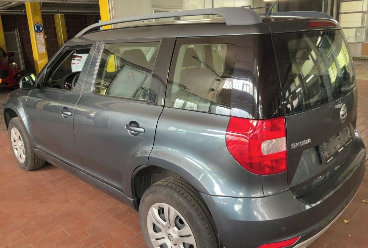 Škoda Yeti, 1.2TSI 81KW VYHŘ.SED BEZ KOROZ - fotka 5