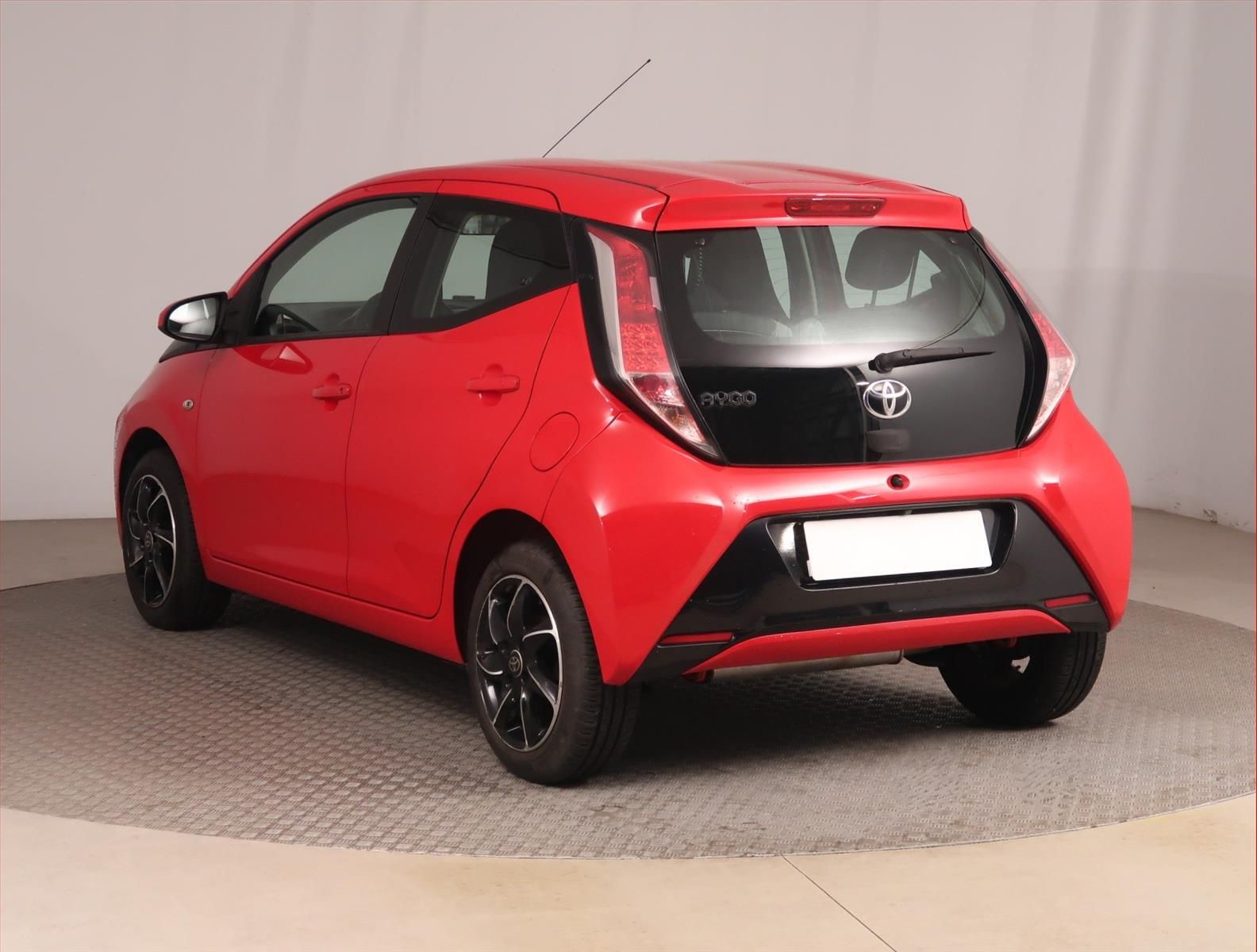 Toyota Aygo, 1.0 VVT-i, Automat, Serv.kniha - fotka 4