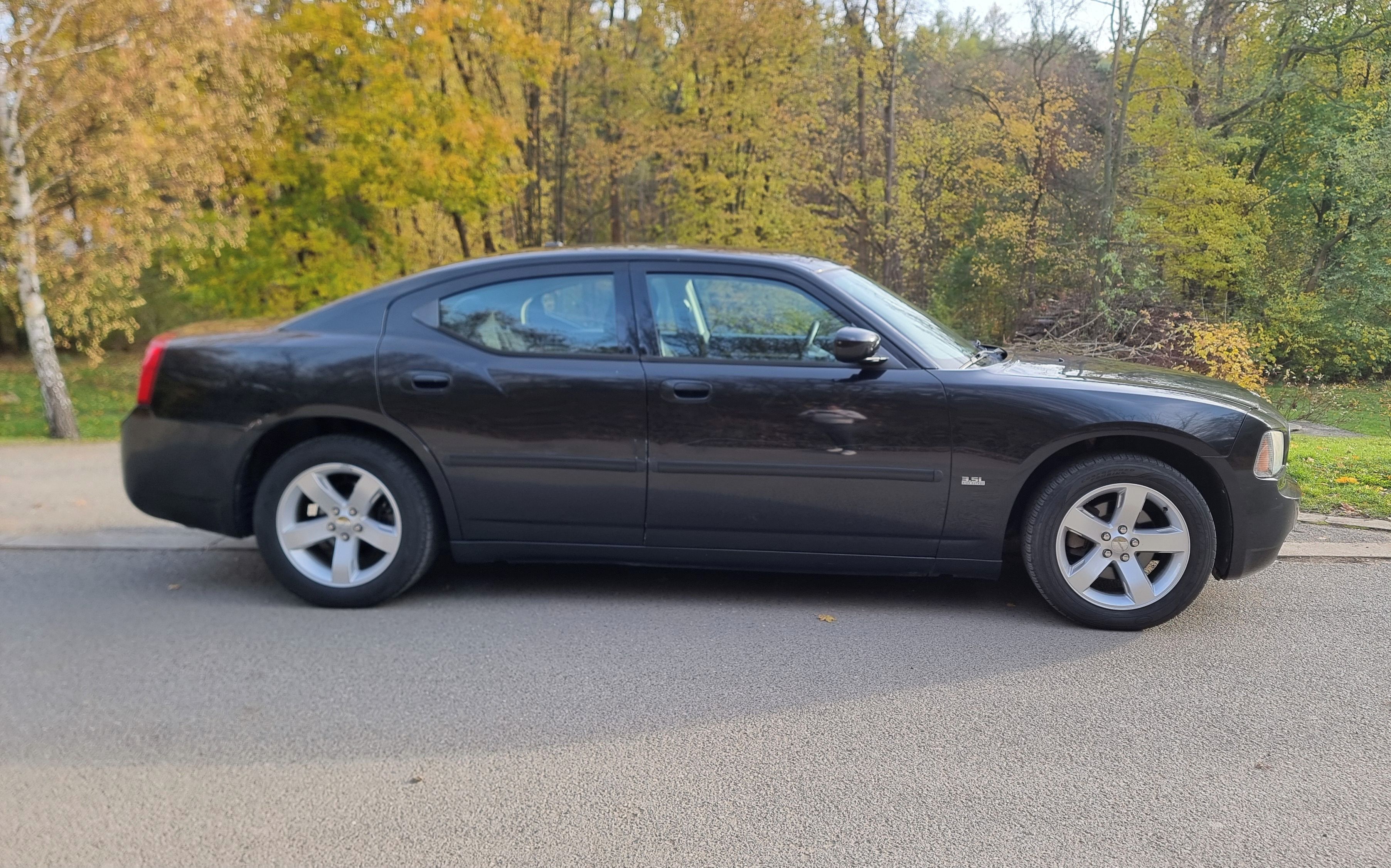 Dodge Charger, V6 183kW 45 tis.km. automat. - fotka 2