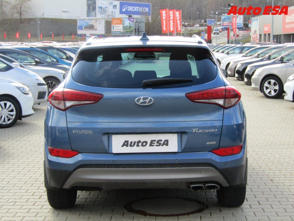 Hyundai Tucson, 2.0 CRDi 4x4,AT,navi - fotka 5