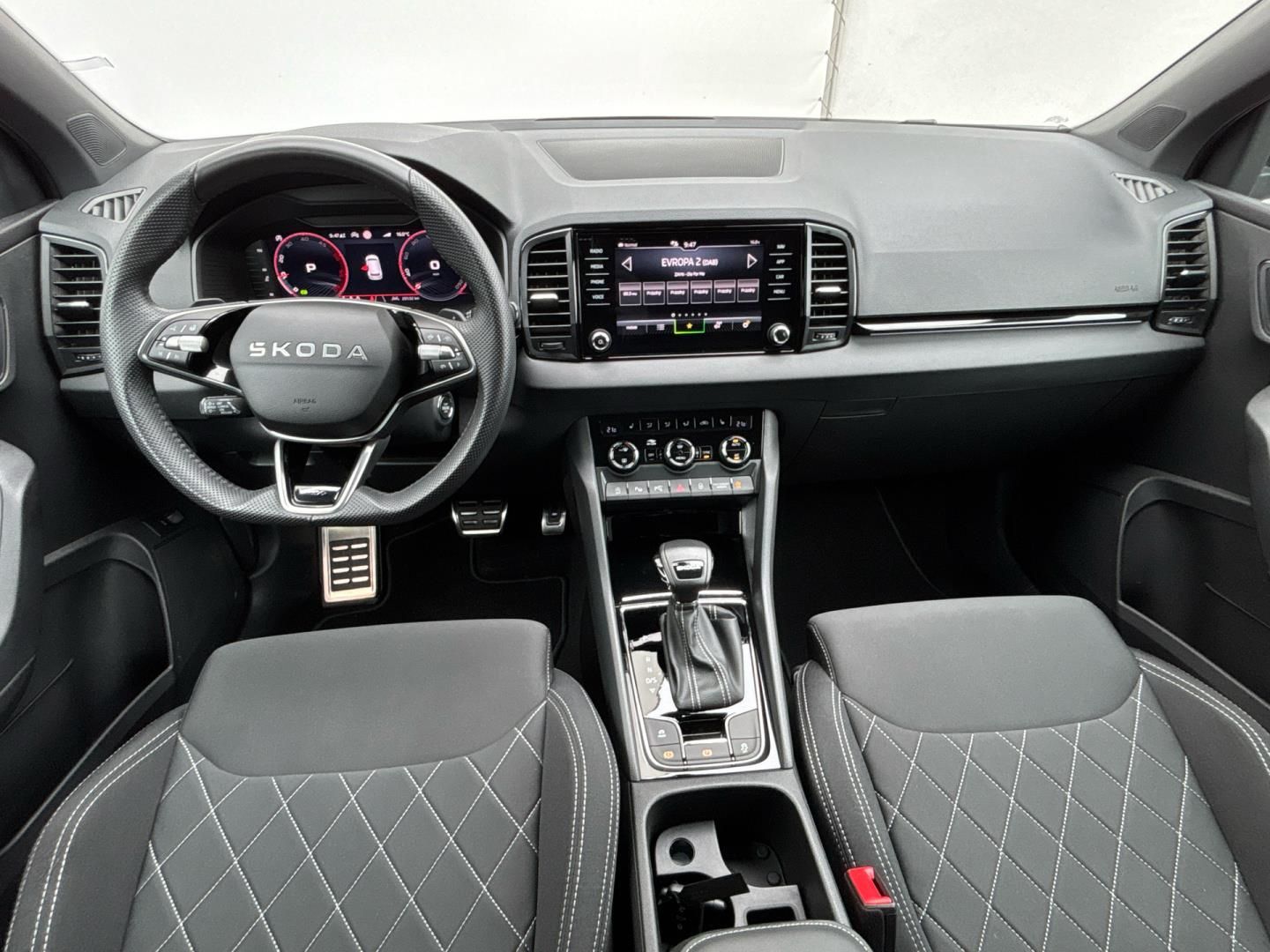 Škoda Karoq, 2.0 TDI / 110 kW SPORT LINE - fotka 5
