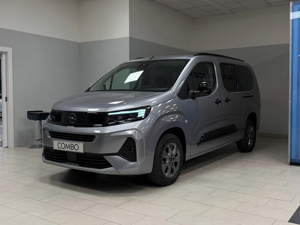 Opel Combo, Elegance Plus L1H1 96kW MT6 - fotka 3