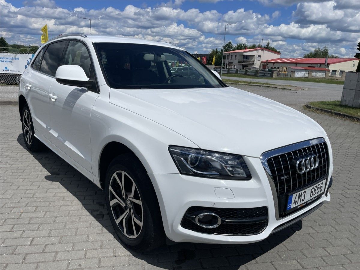 Audi Q5, 3,0 TDi Quattro S-Line CZauto - fotka 6