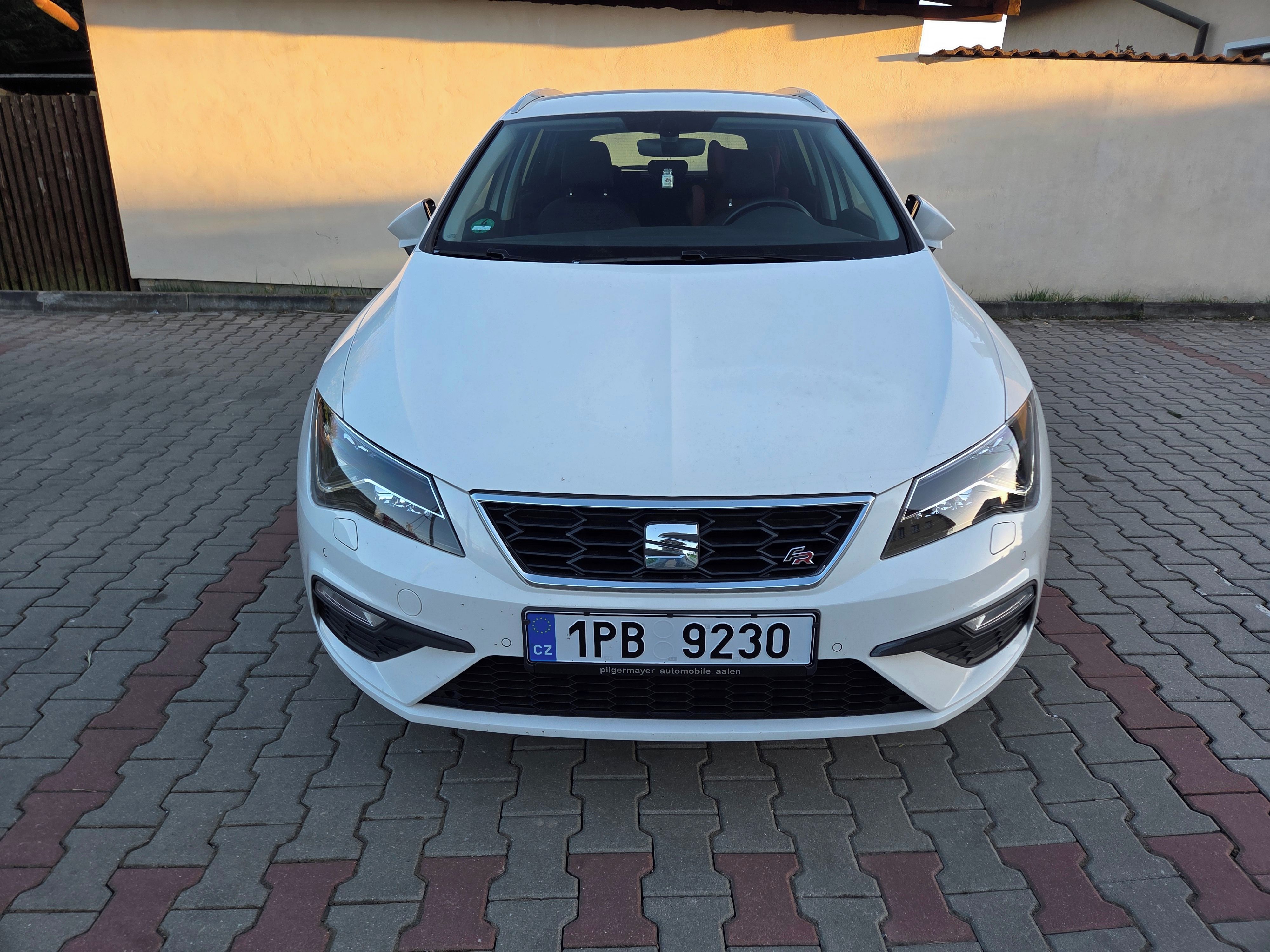 Seat Leon, Seat Leon FR ST 1.5 TSI 110kW - fotka 3