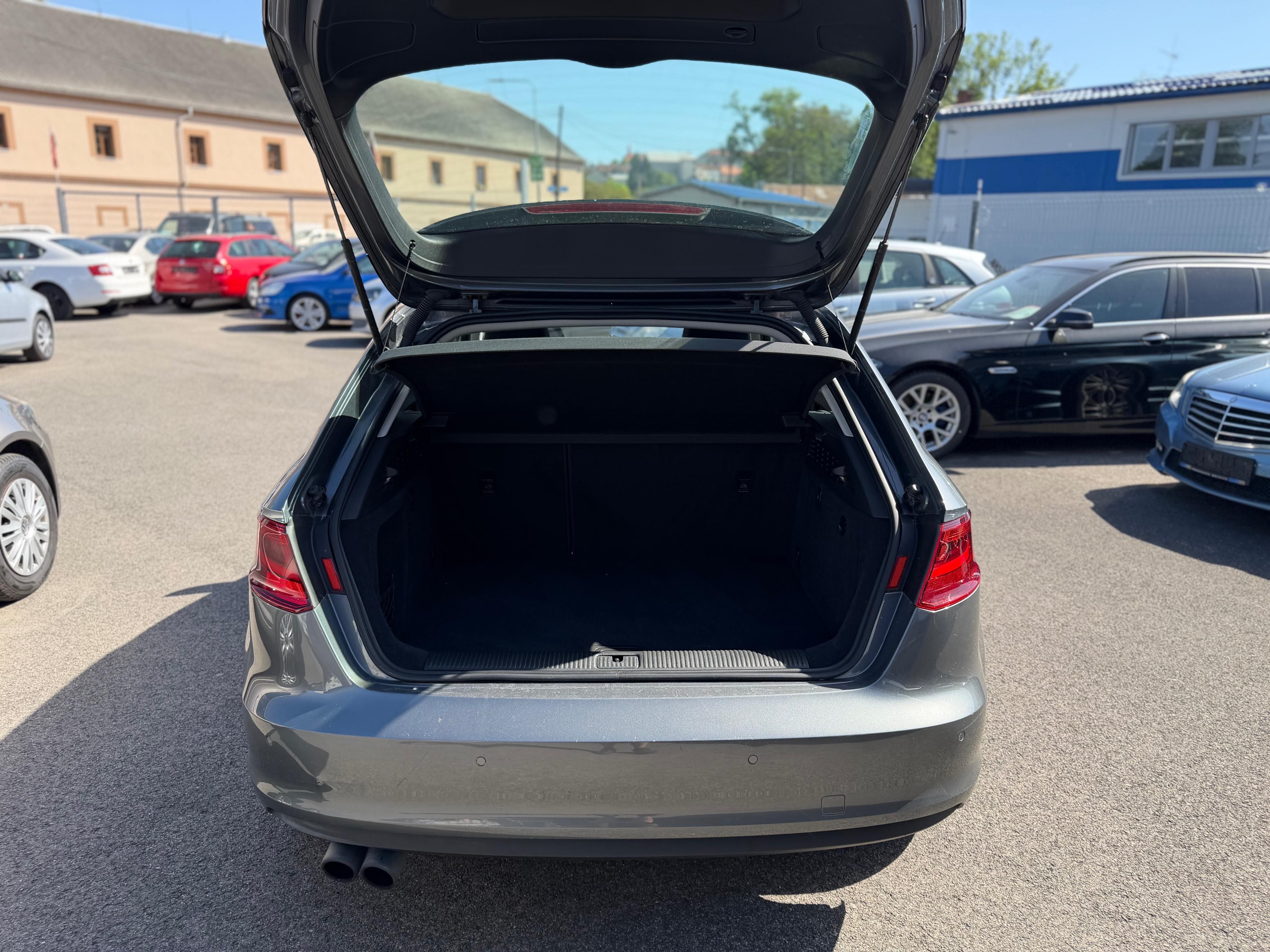 Audi A3, 1.4 Tfsi, 90kw - fotka 6