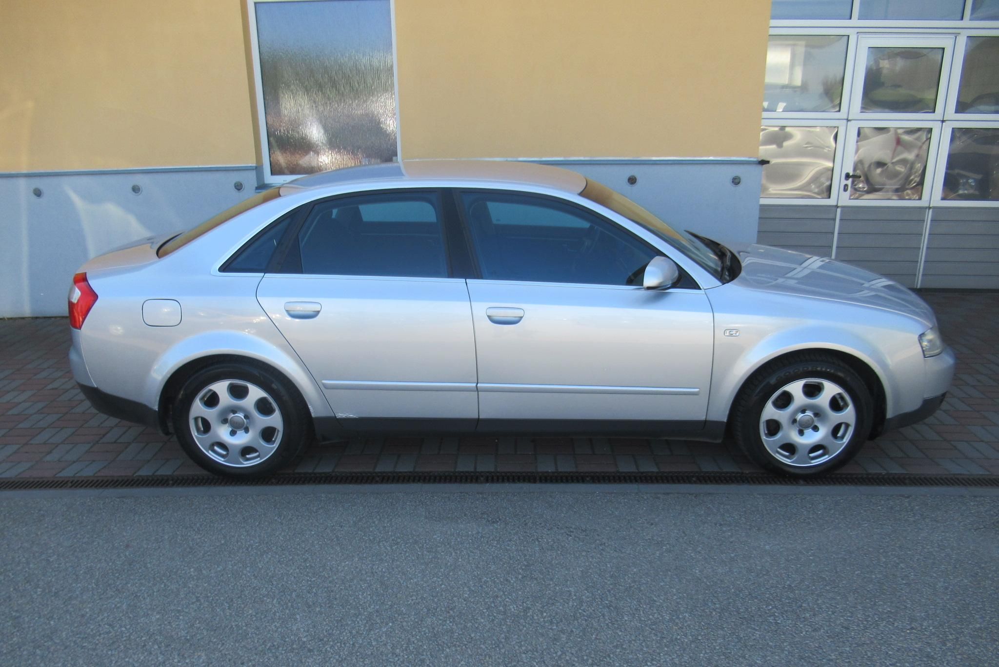 Audi A4, QUATTRO 1.9 TDi AUT. KLIMA - fotka 3