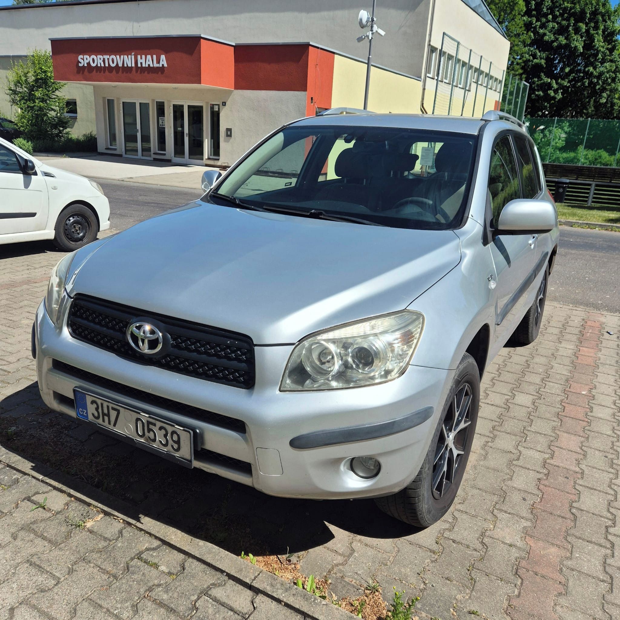 Toyota Rav4, Toyota RAV4 2.2 D-4D, 100 kW –