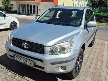 Toyota RAV4 2.2 D-4D, 100 kW –