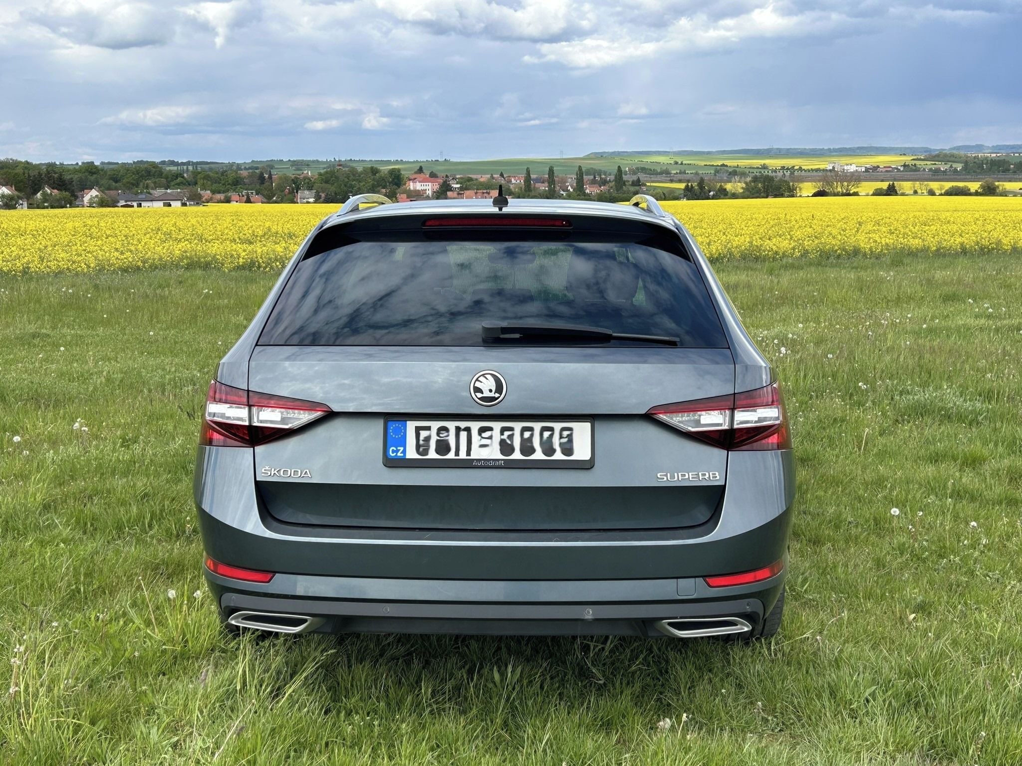 Škoda Superb, 2.0 TDI - Servisováno - fotka 5