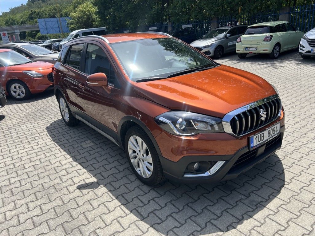 Suzuki SX4, 1,4 T, Premium, Tažné zař. - fotka 3
