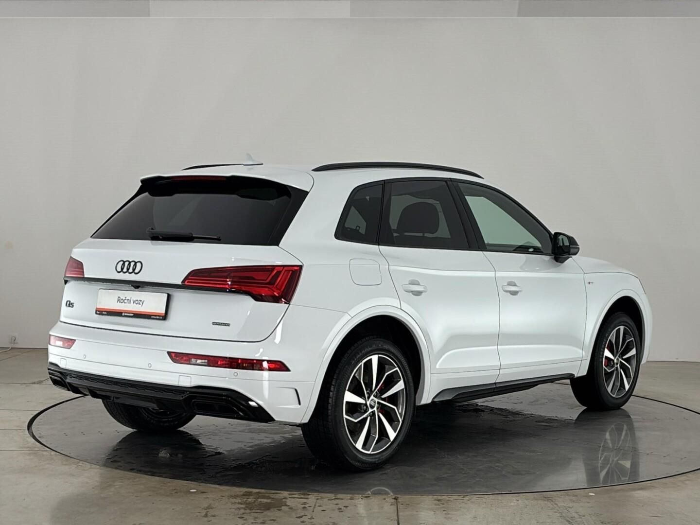 Audi Q5, 2.0 TDI / 150 kW quattro S-Lin - fotka 2