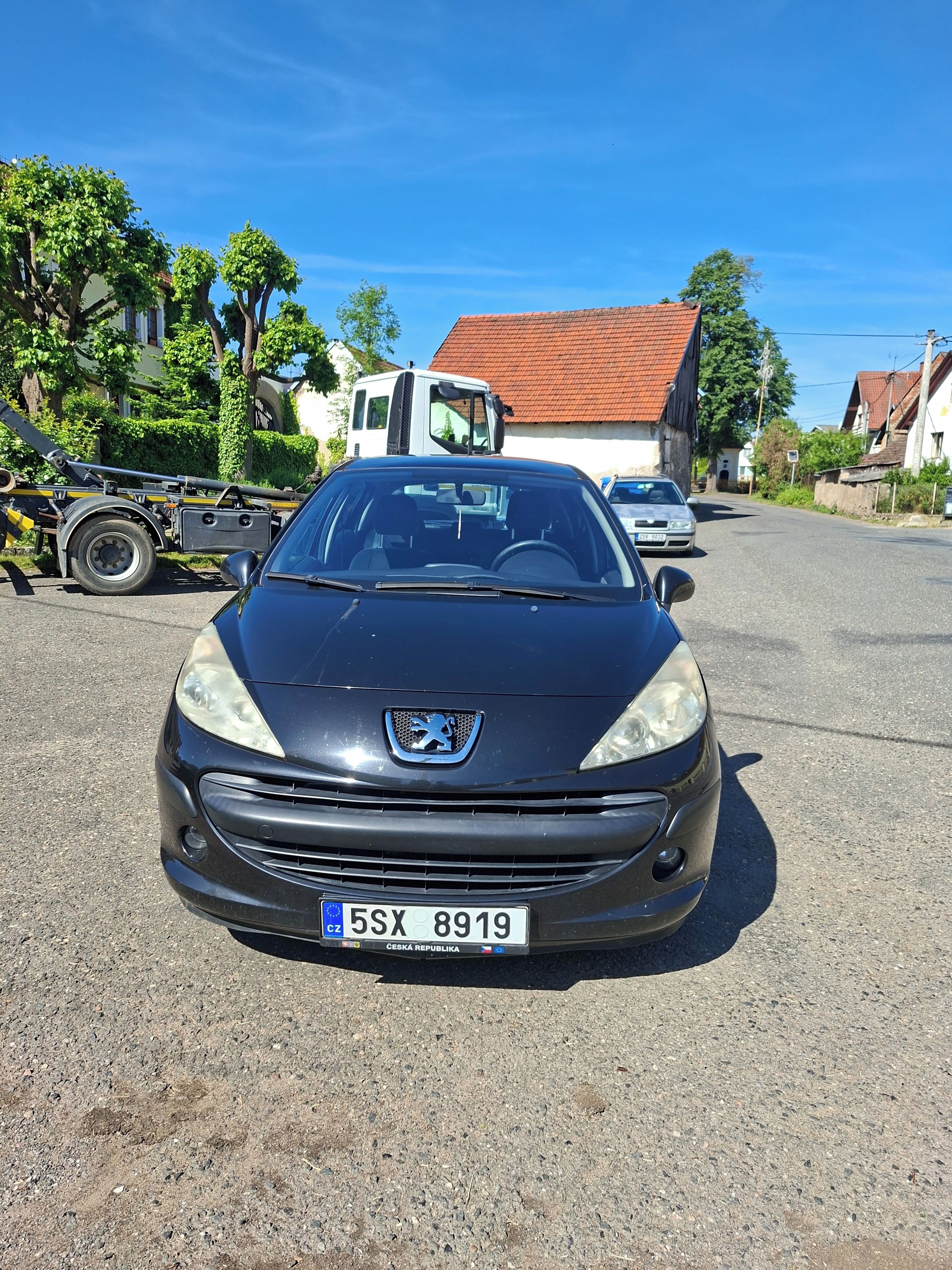 Peugeot 207, 1.4i 54kw 2007 - fotka 2