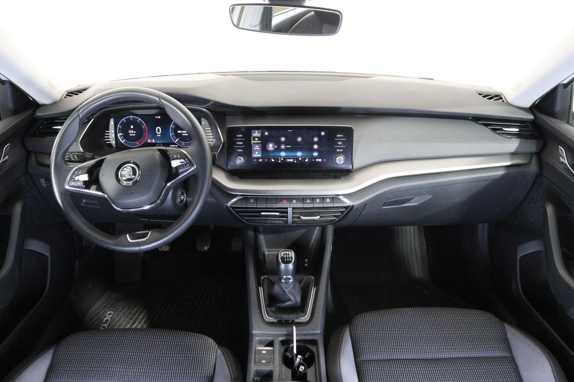 Škoda Octavia, AMBITION 1,5 TSI 110 kW - fotka 5
