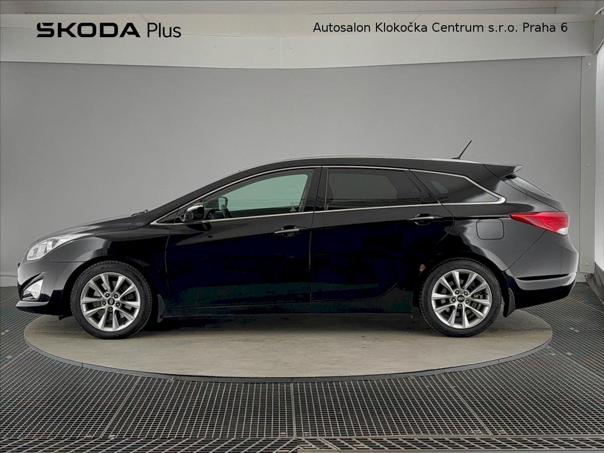 Hyundai i40, CRDi100 kW Experience AT - fotka 3