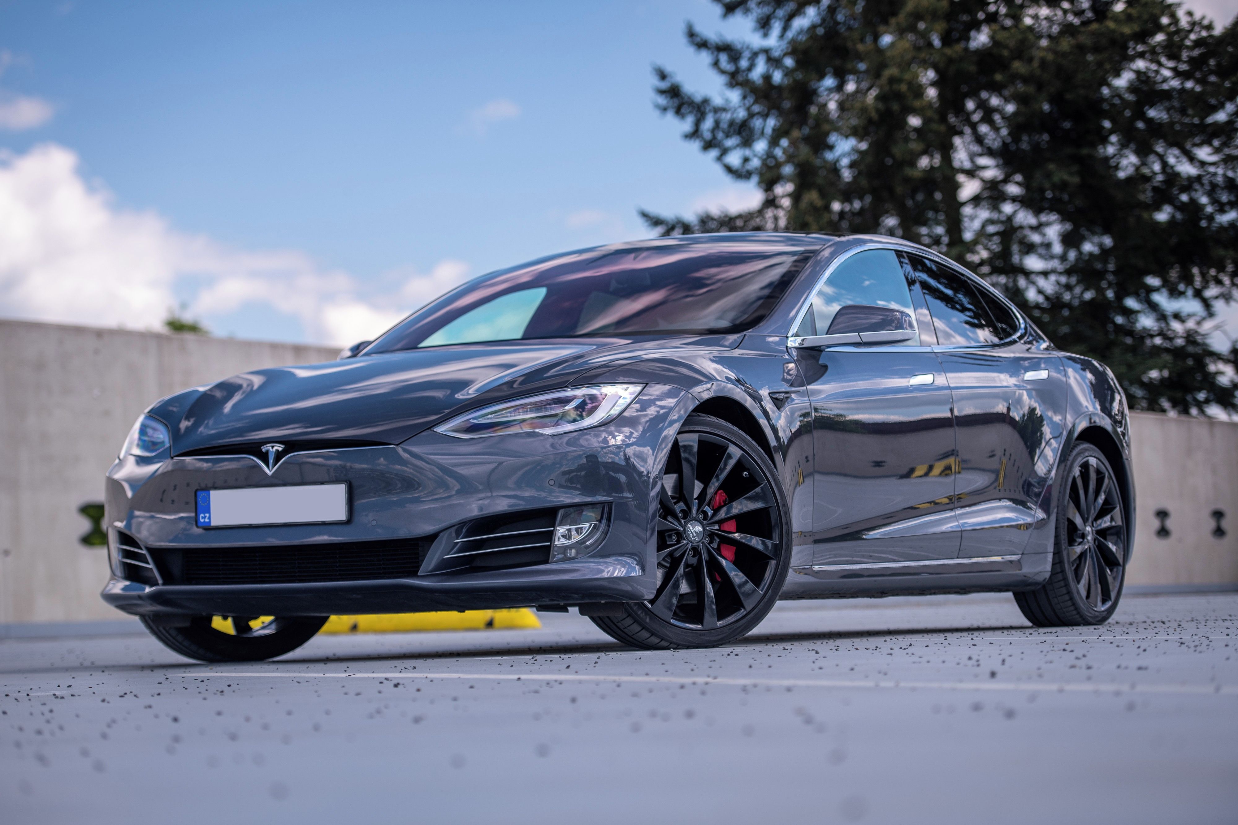 Tesla Model S, 90D, NABÍJENÍ ZDARMA