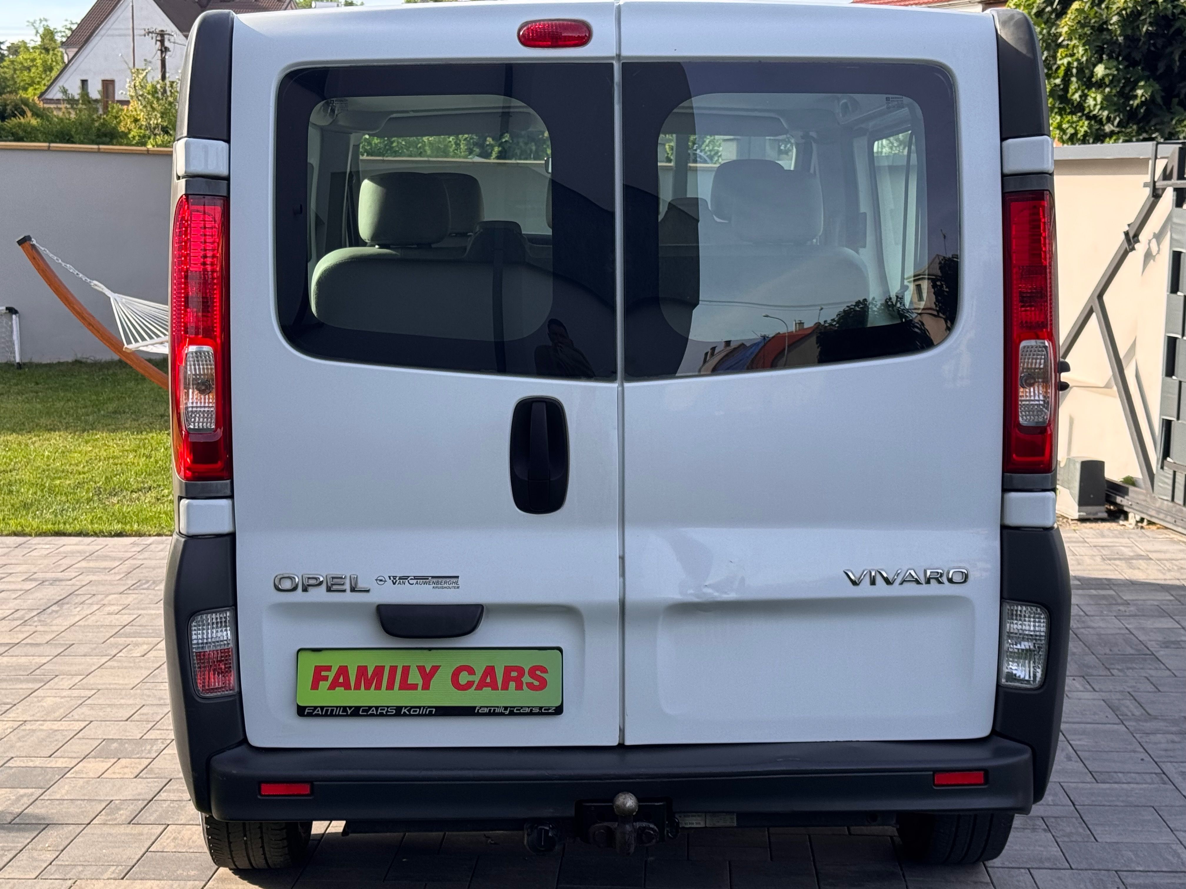Opel Vivaro, 2.0,1.MAJITEL,6MÍST,AC,TAŽNÉ - fotka 5