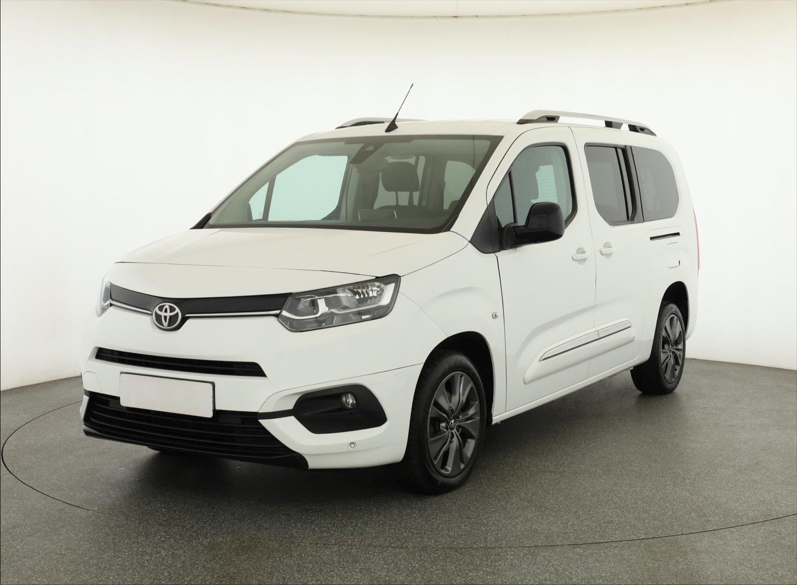 Toyota Proace City Verso, 1.5 D-4D, 7Míst, Klima, ČR - fotka 2