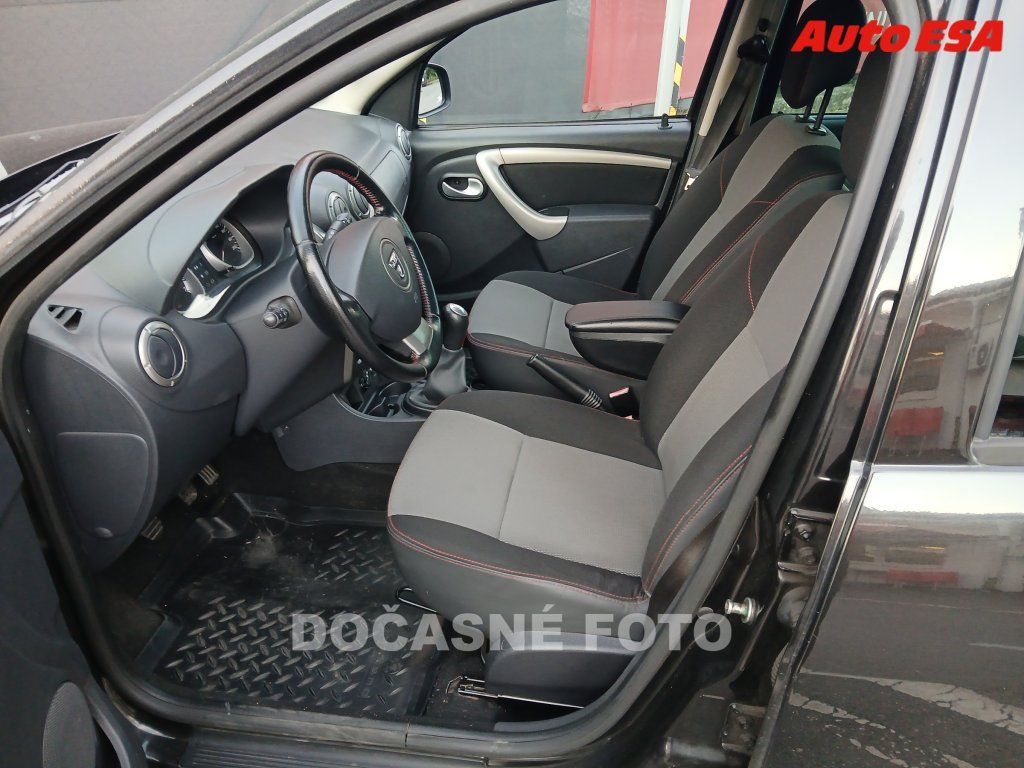 Dacia Duster, 1.6 i,ČR - fotka 3