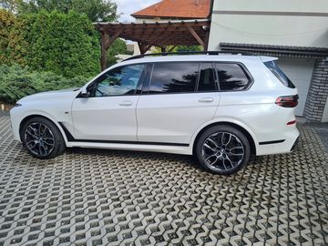 xDrive 40i, Masáže, HUD, R22