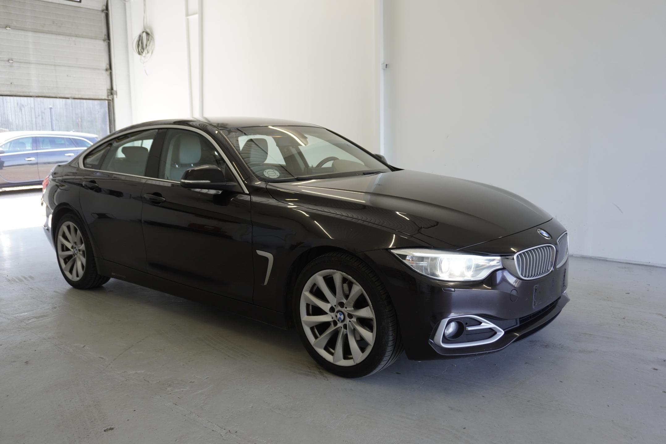 BMW Řada 4, 420D 2,0 GRAN KUPÉ AUTOMAT - fotka 3